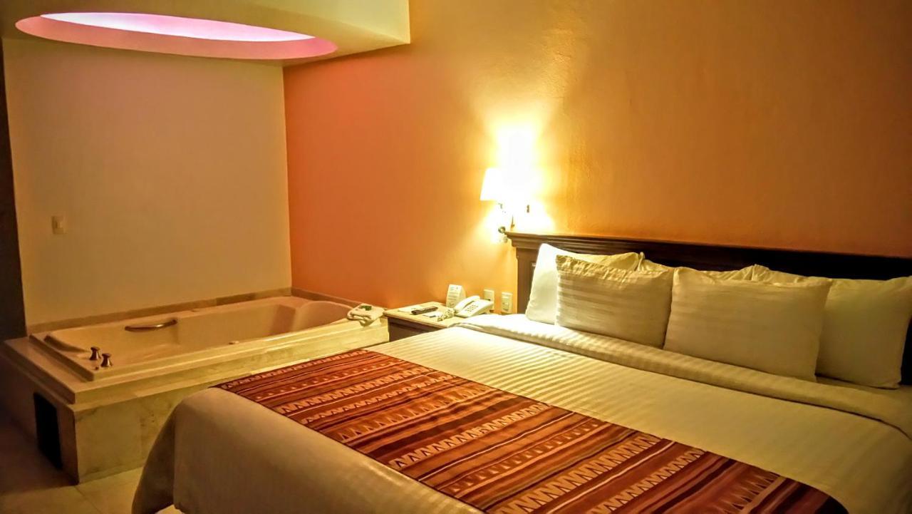 Hg Hotel Сапопан Экстерьер фото