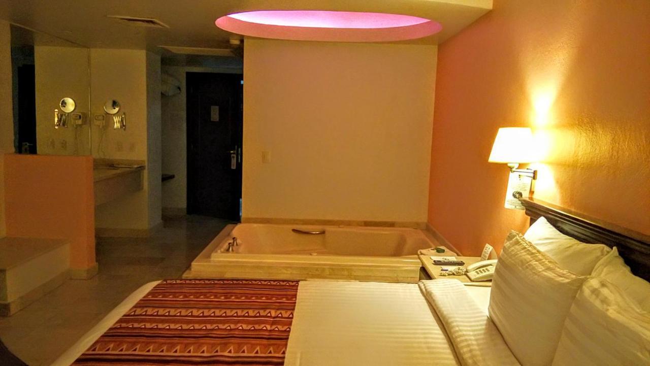 Hg Hotel Сапопан Экстерьер фото